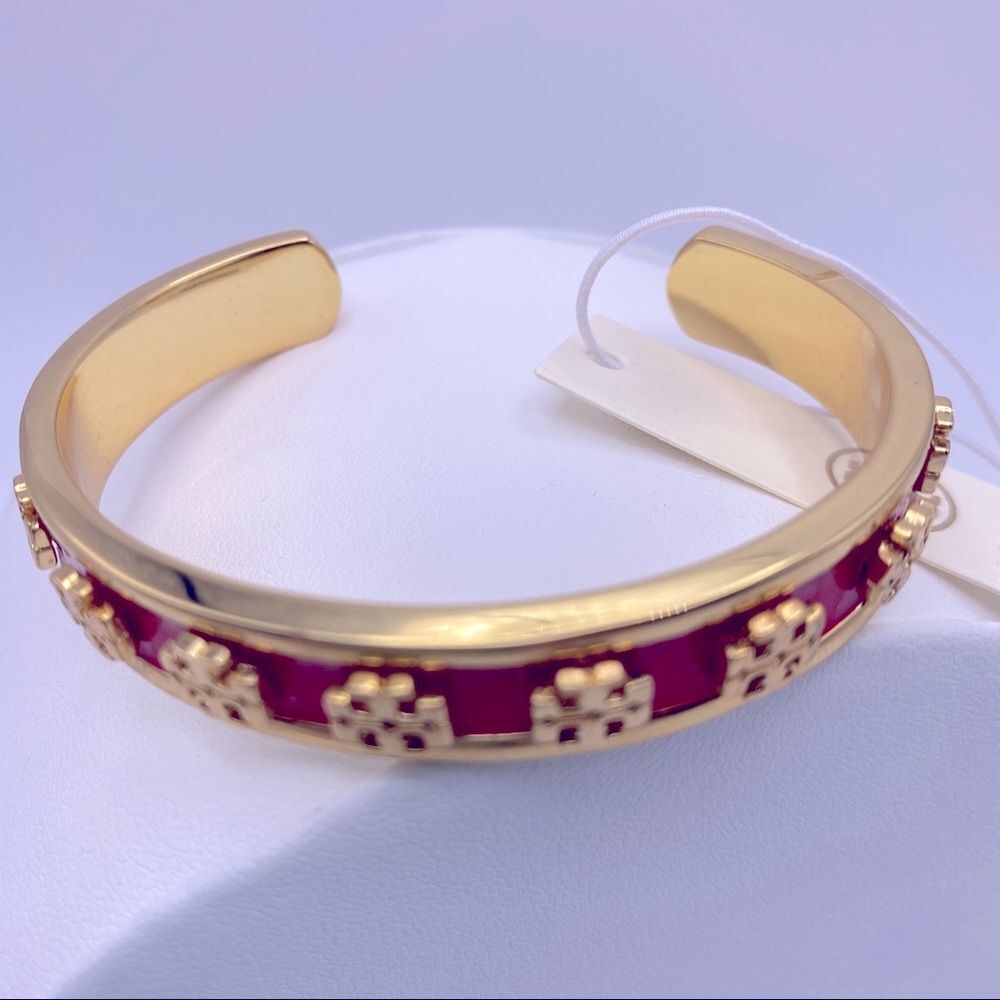 ❤️❤️❤️NWOT Tory Burch Gold Logo Red Enamel Cuff Bracelet